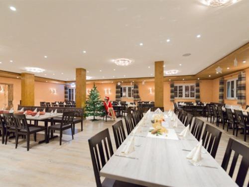 Landgasthof Schwarzes Ross Ansbach Bagian luar foto