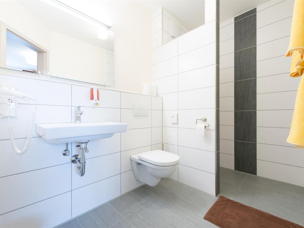 Landgasthof Schwarzes Ross Ansbach Bagian luar foto